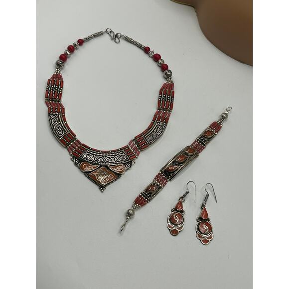 Tibetan Coral & Copal Jewelry Set Necklace Bracelet Earrings Tibetan Silver - Picture 7 of 7